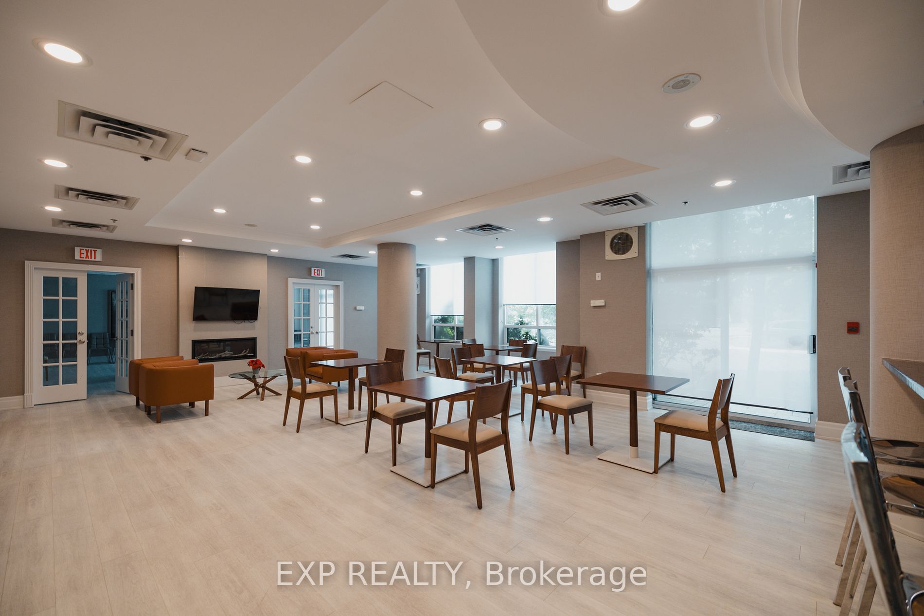 39 Oneida Crescent, #1115