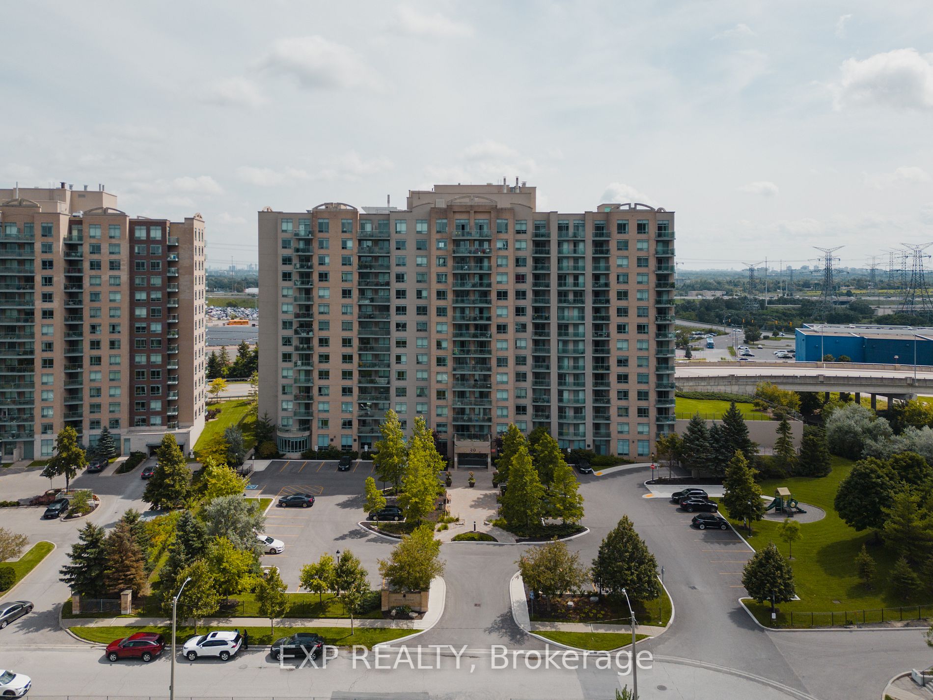 39 Oneida Crescent, #1115
