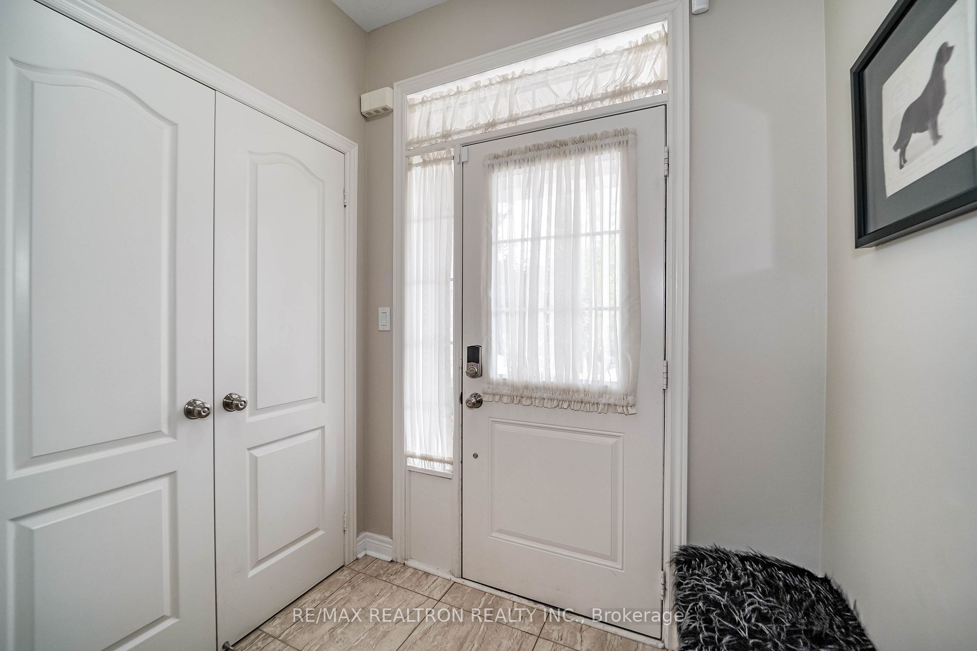 138 Radial Dr