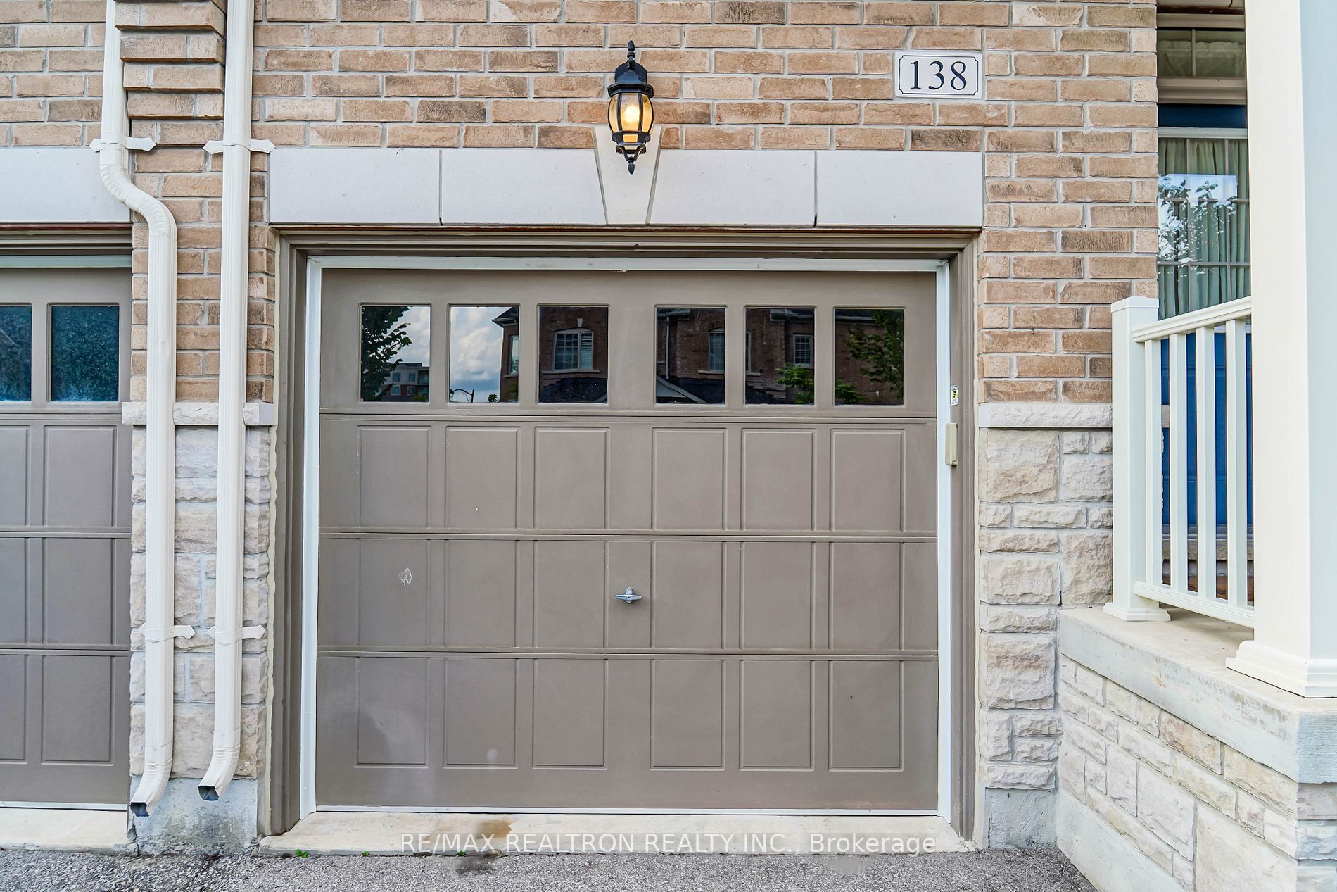 138 Radial Dr