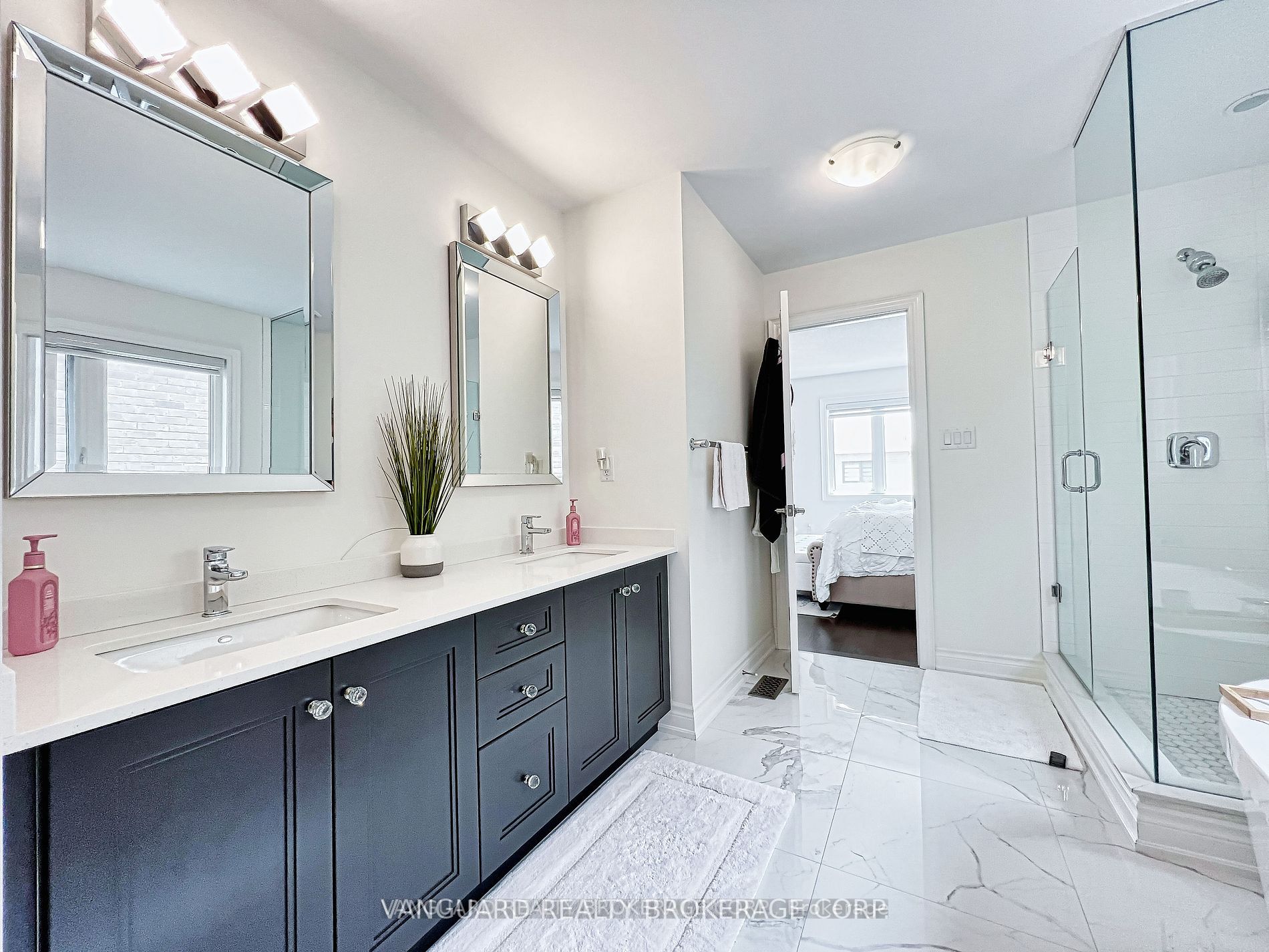 127 Citrine Dr