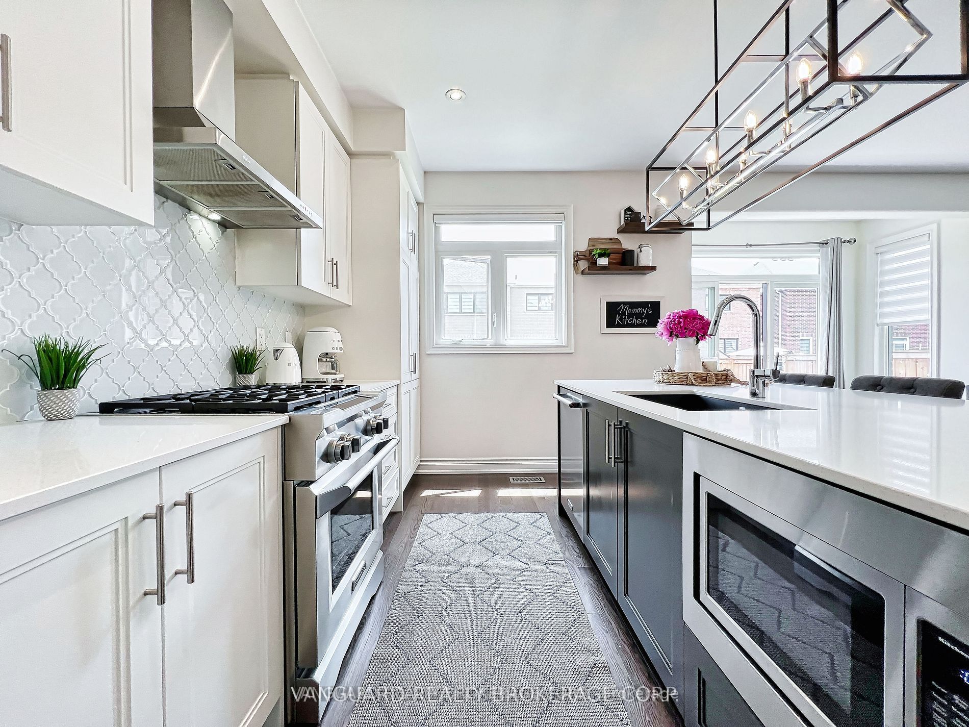 127 Citrine Dr
