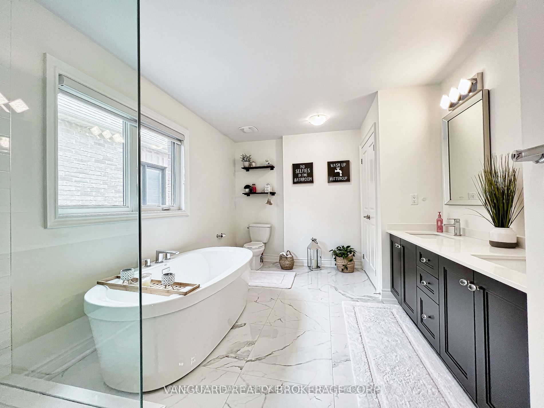 127 Citrine Dr