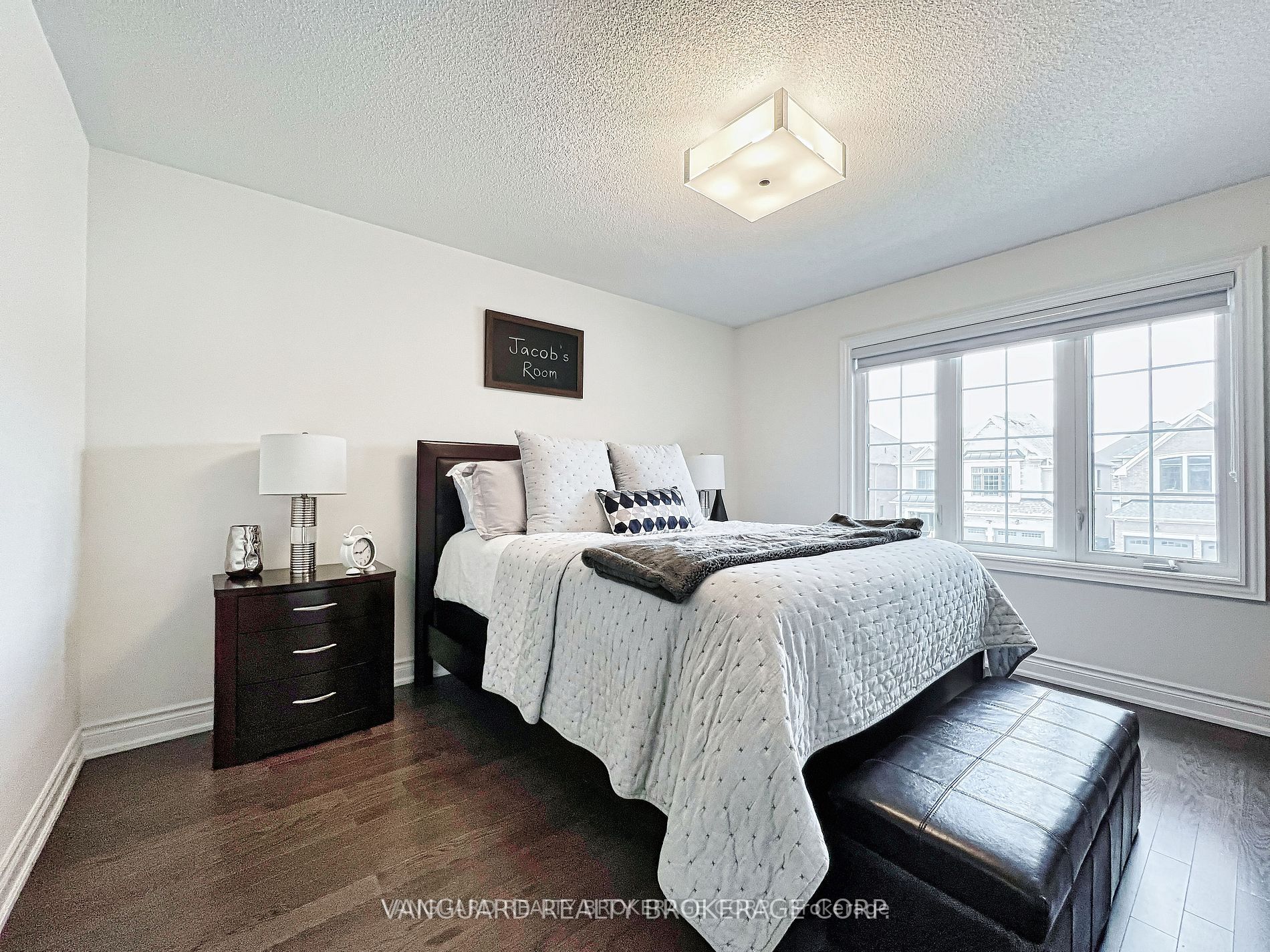 127 Citrine Dr