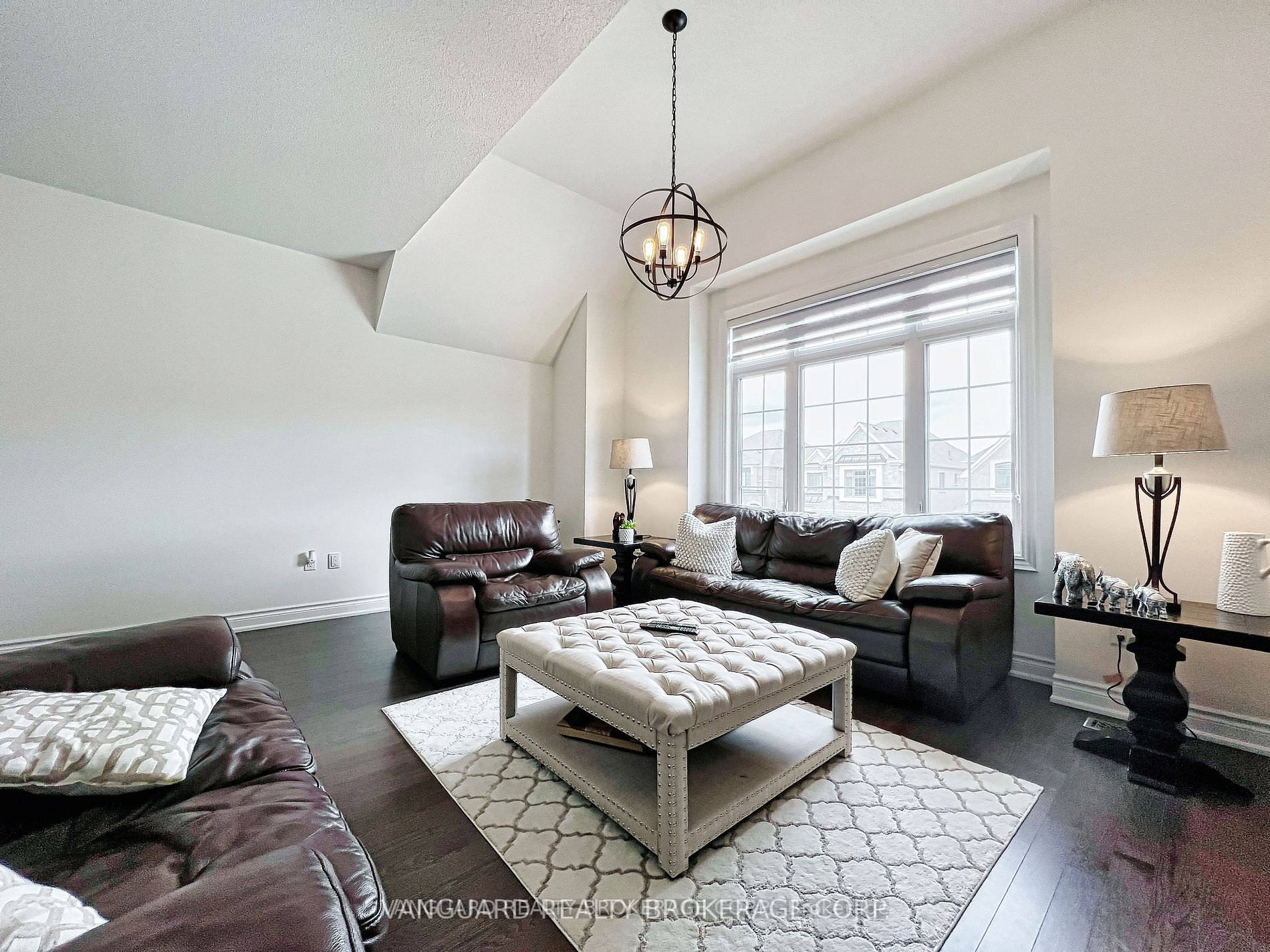 127 Citrine Dr