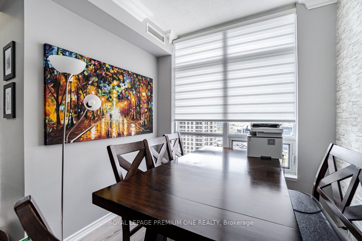9235 Jane St, #1109