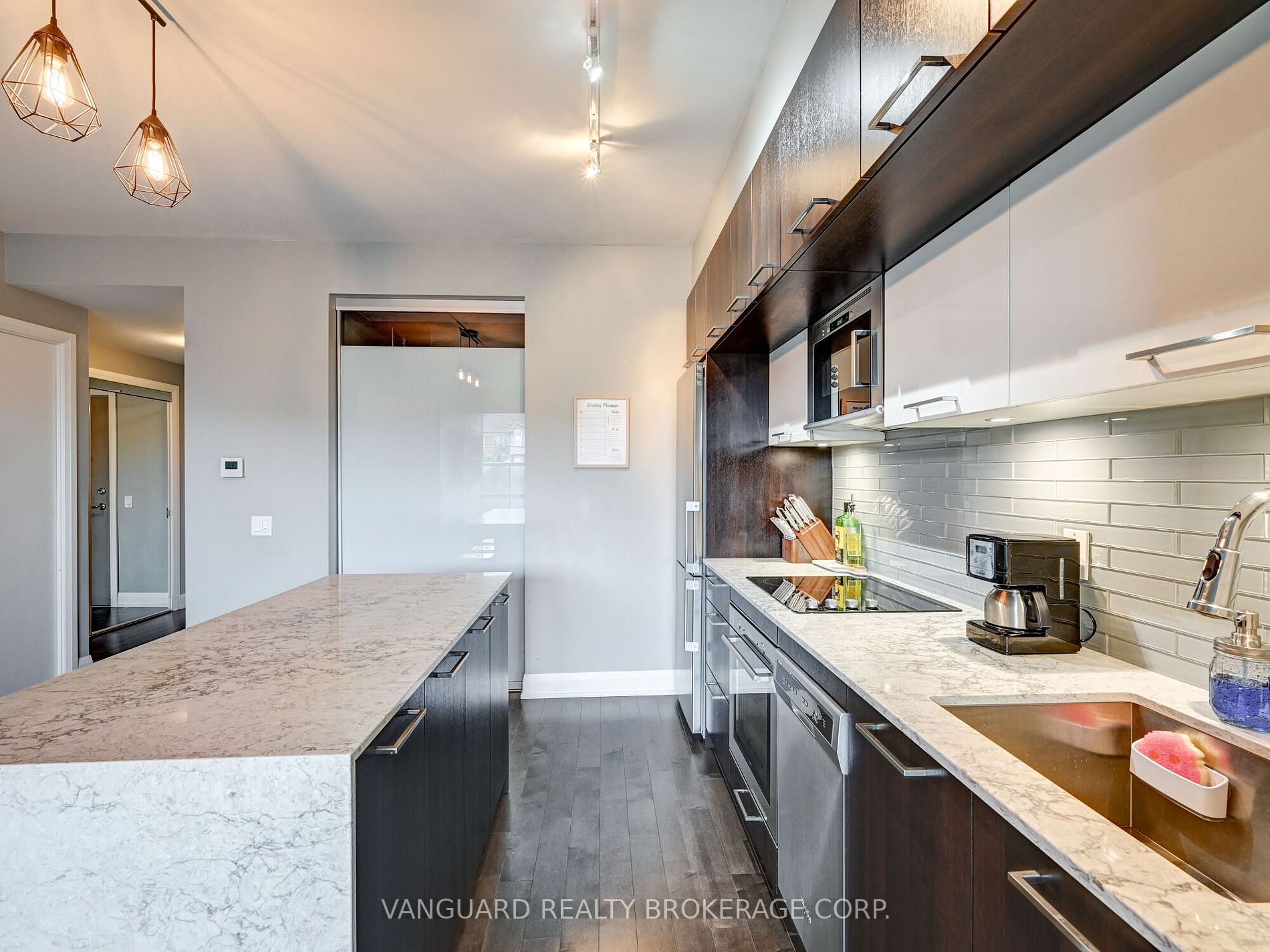 4800 Highway 7, #221