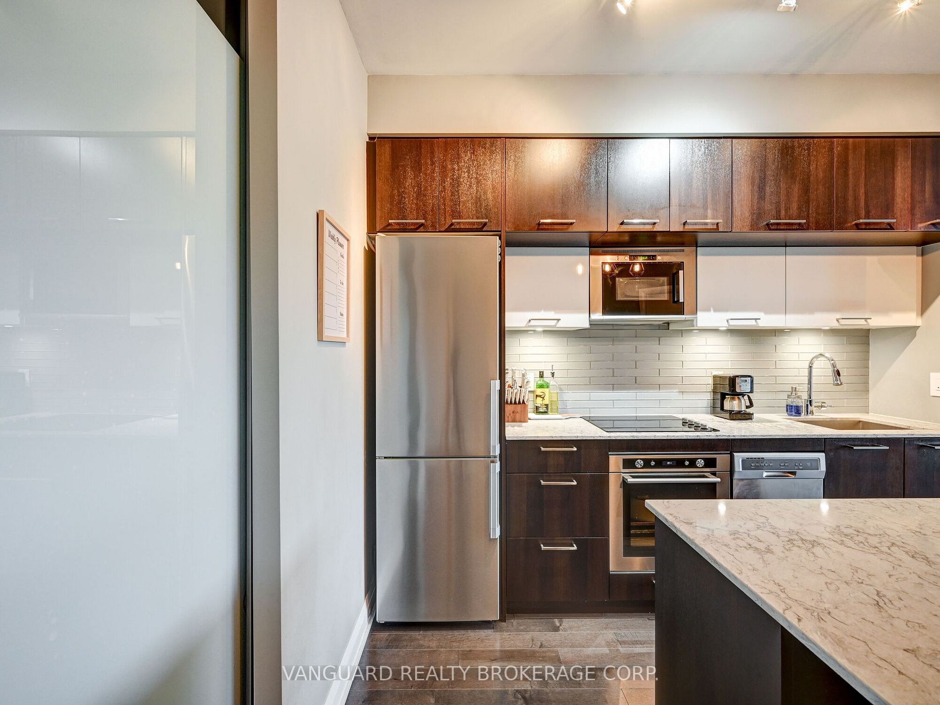 4800 Highway 7, #221
