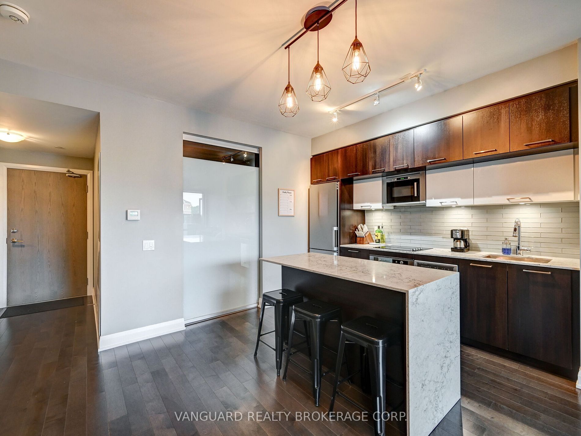4800 Highway 7, #221
