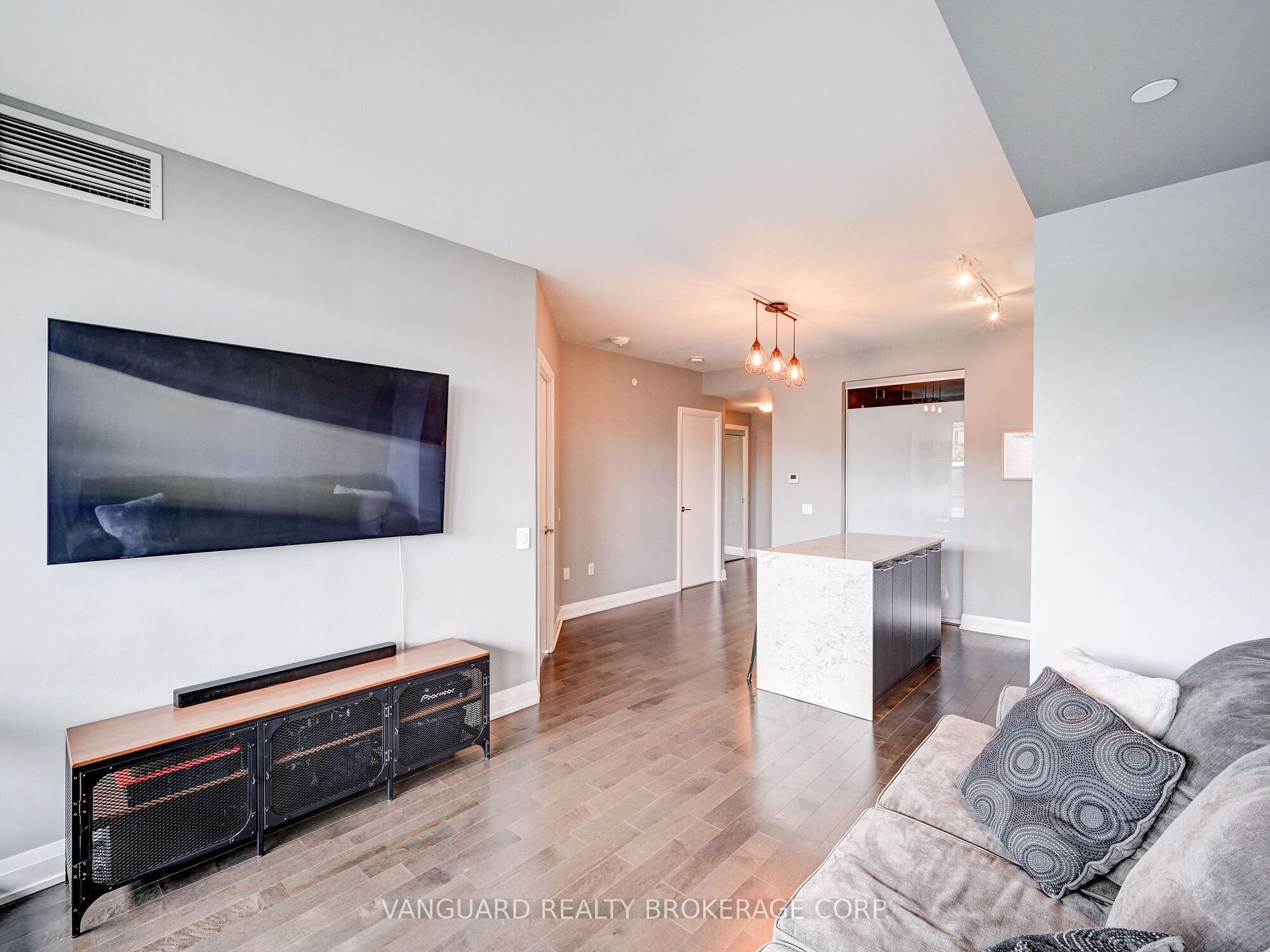 4800 Highway 7, #221