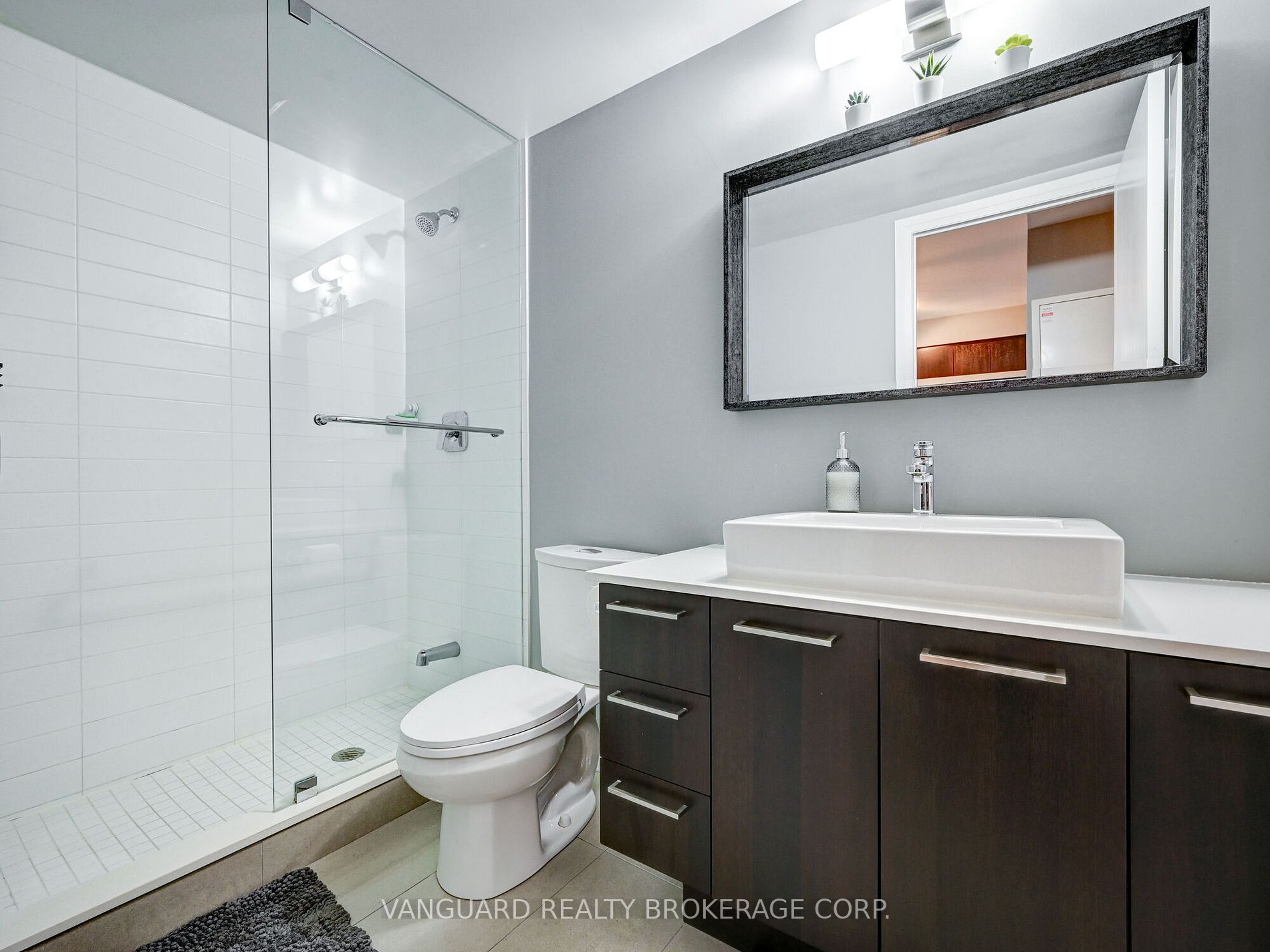 4800 Highway 7, #221