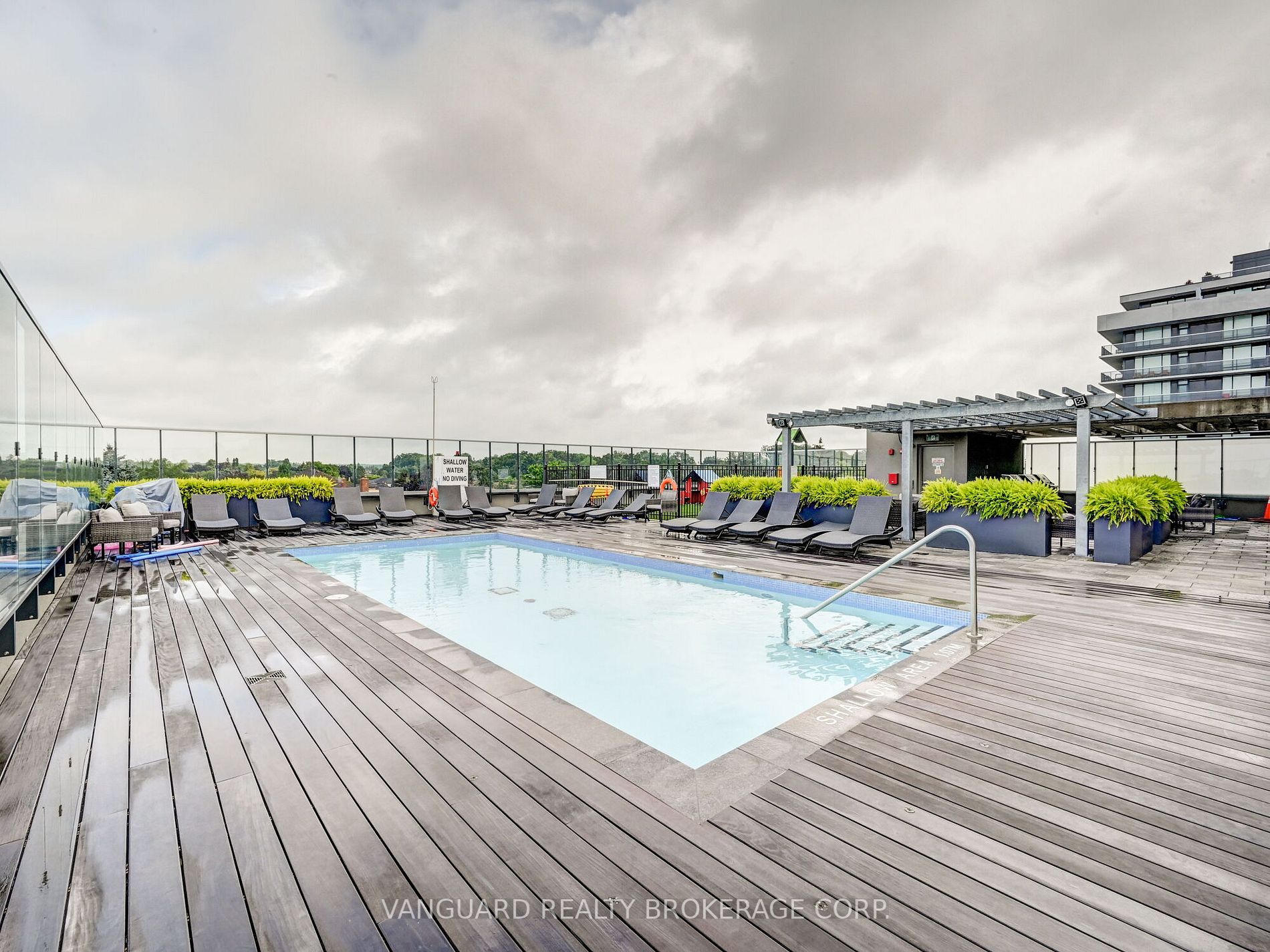 4800 Highway 7, #221