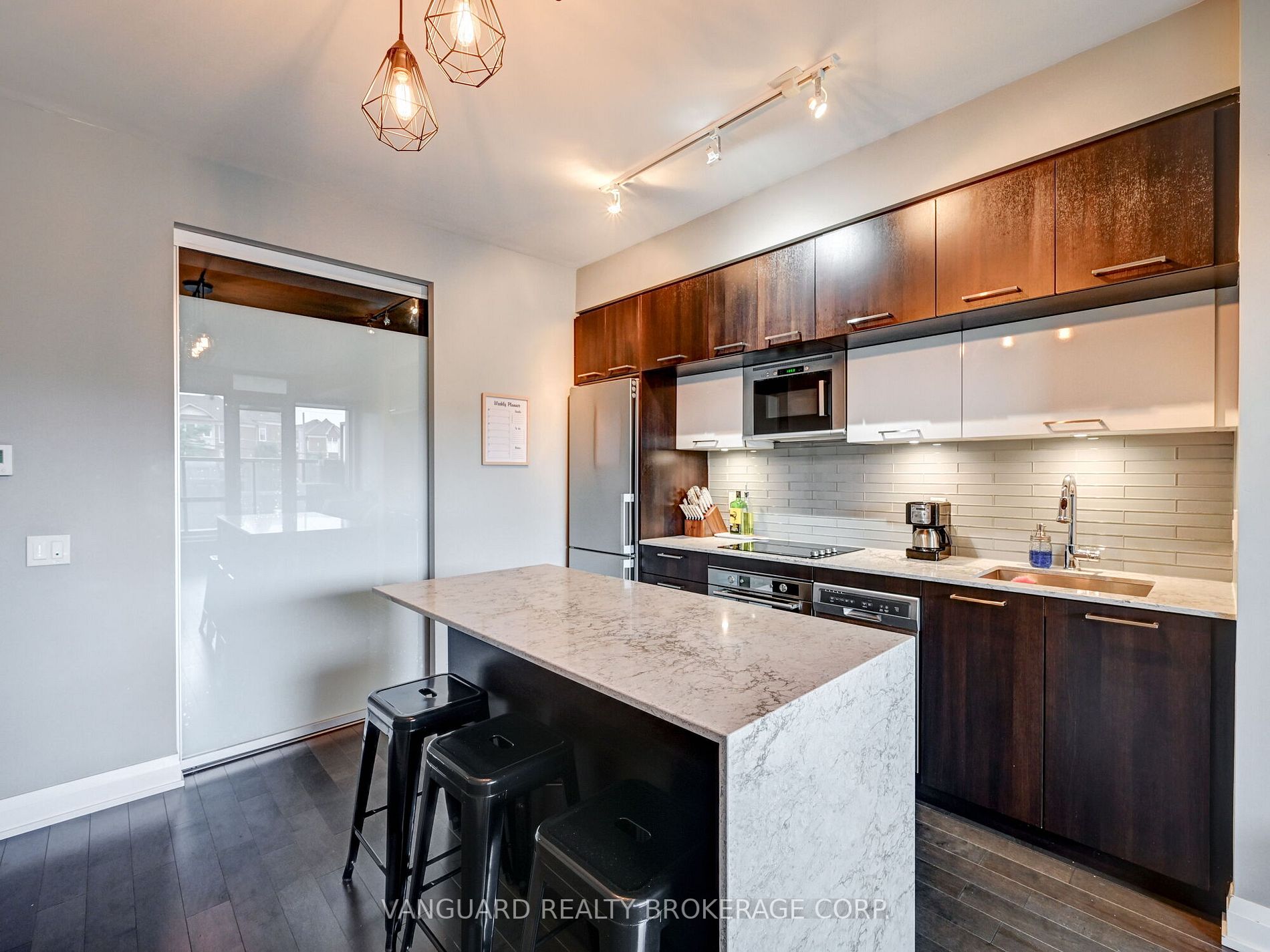 4800 Highway 7, #221