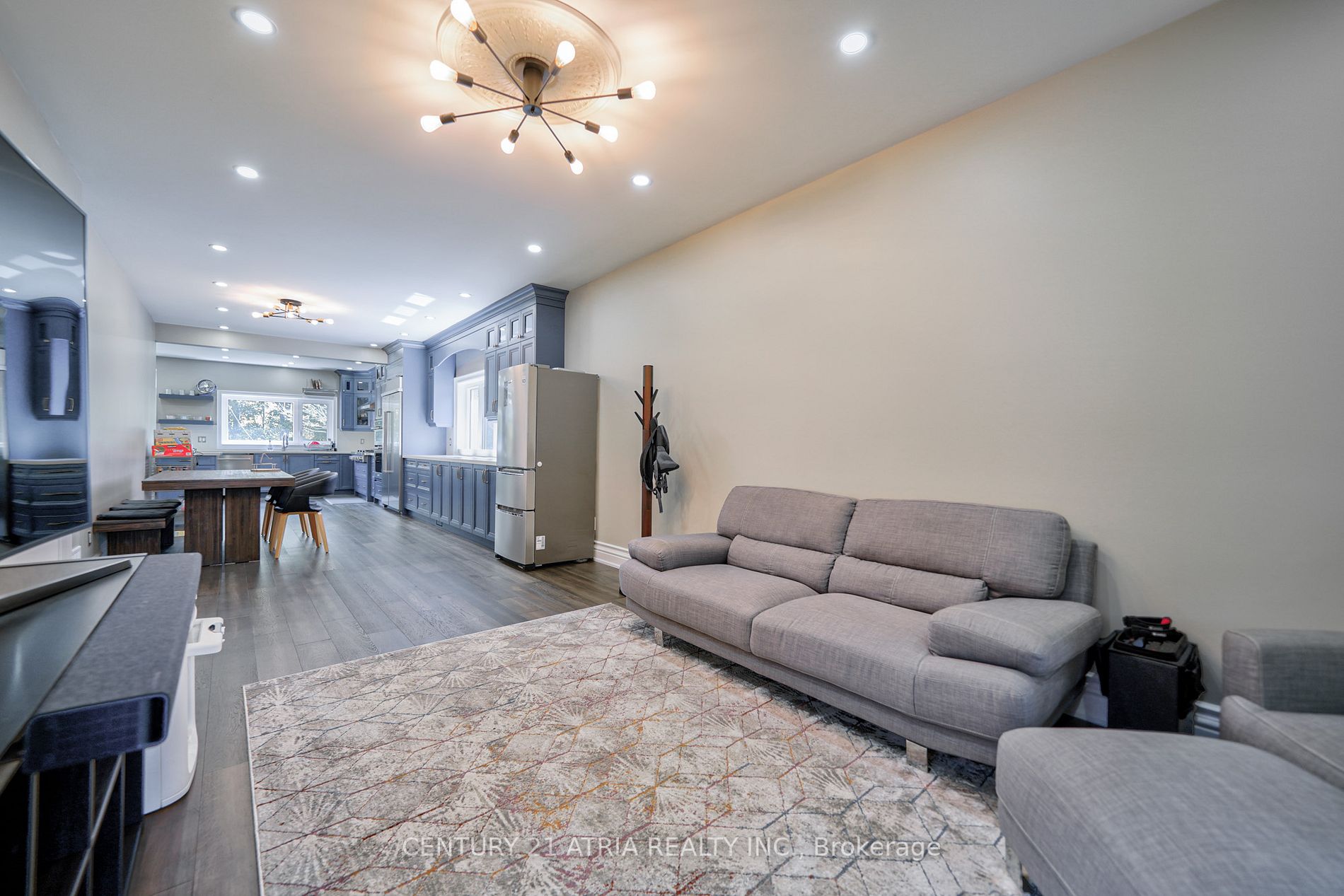 11 Mulberry Mews E