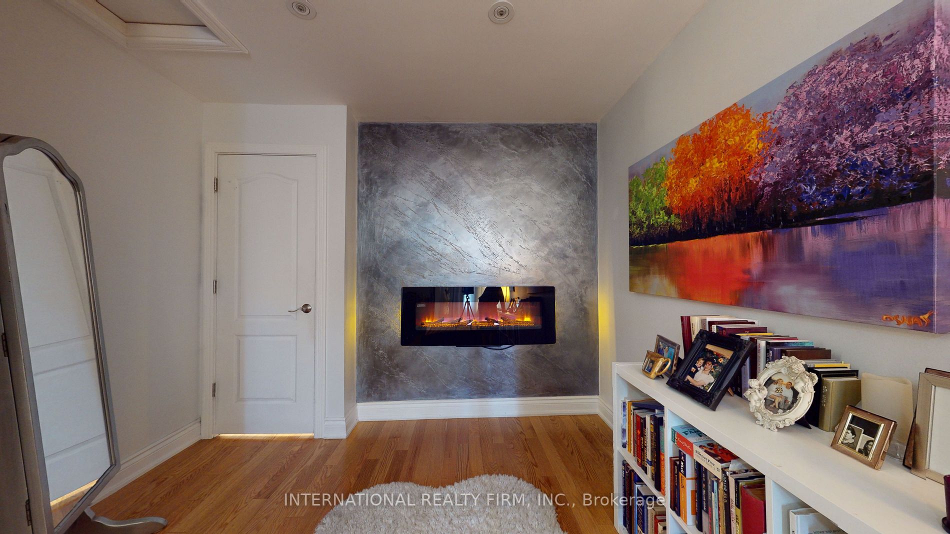 19 Lillooet Cres S