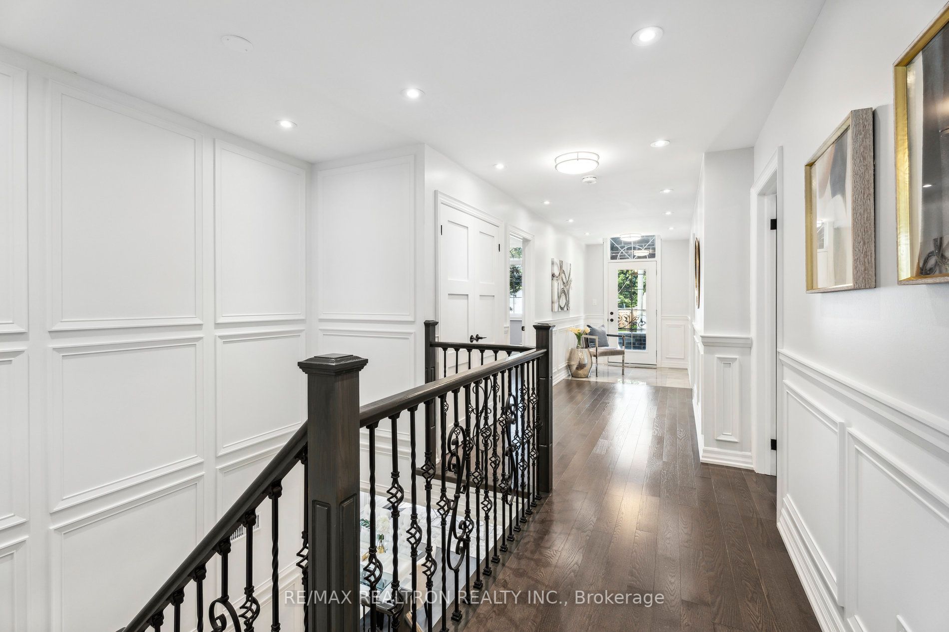 318 Andrew St
