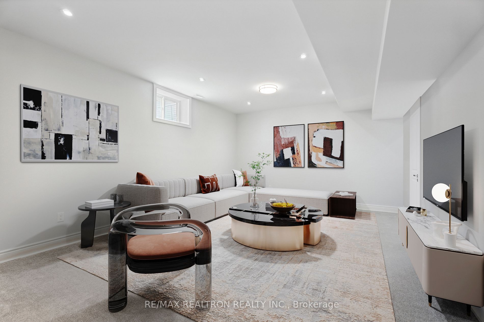 318 Andrew St