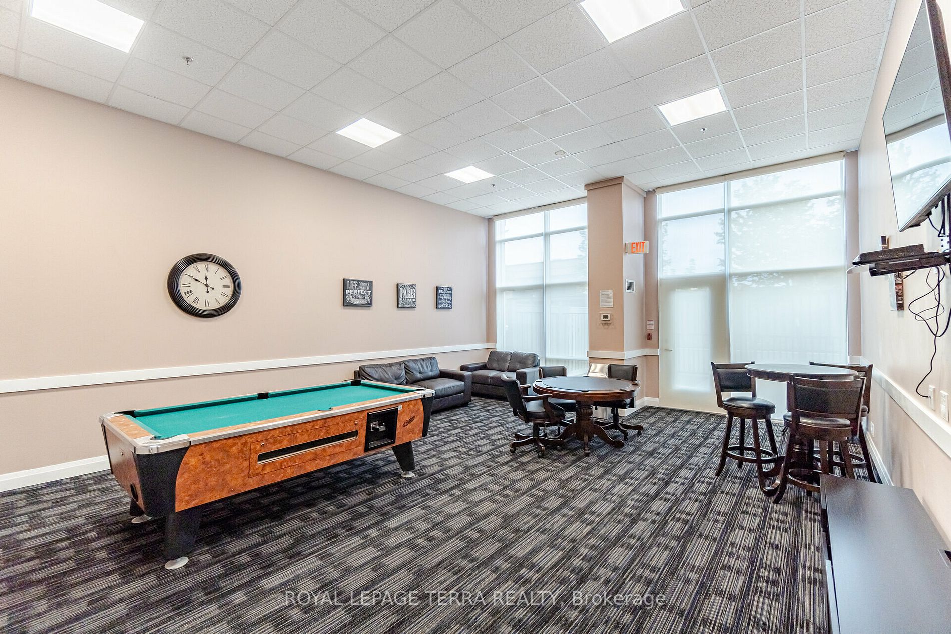 24 Woodstream Blvd, #701