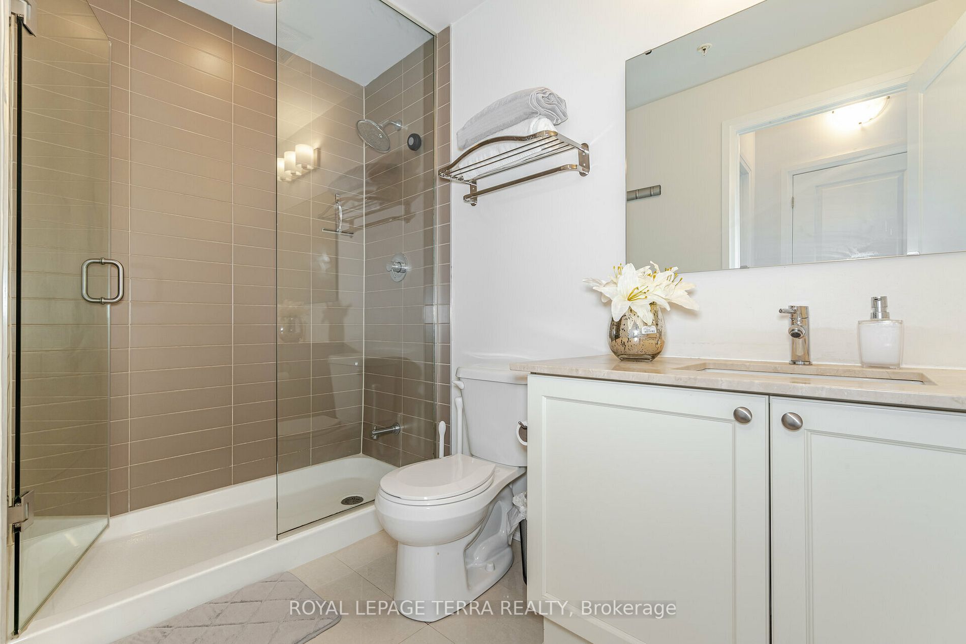 24 Woodstream Blvd, #701