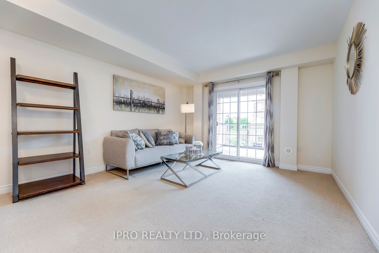 5 Valliere Dr