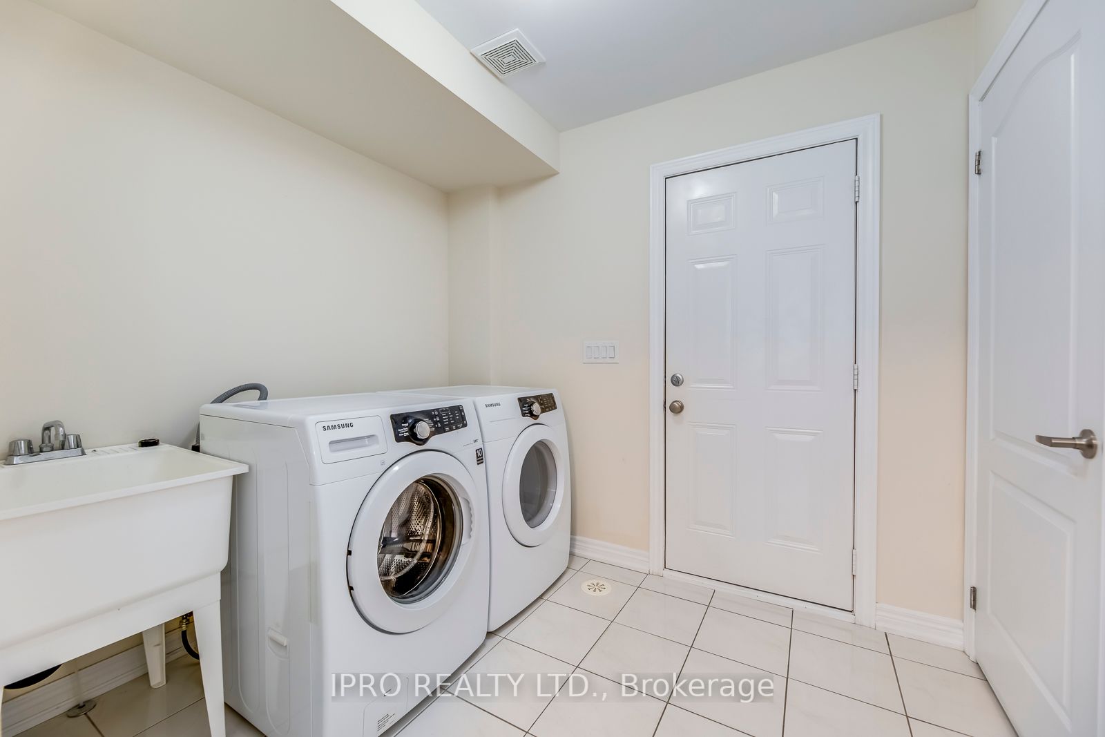 5 Valliere Dr
