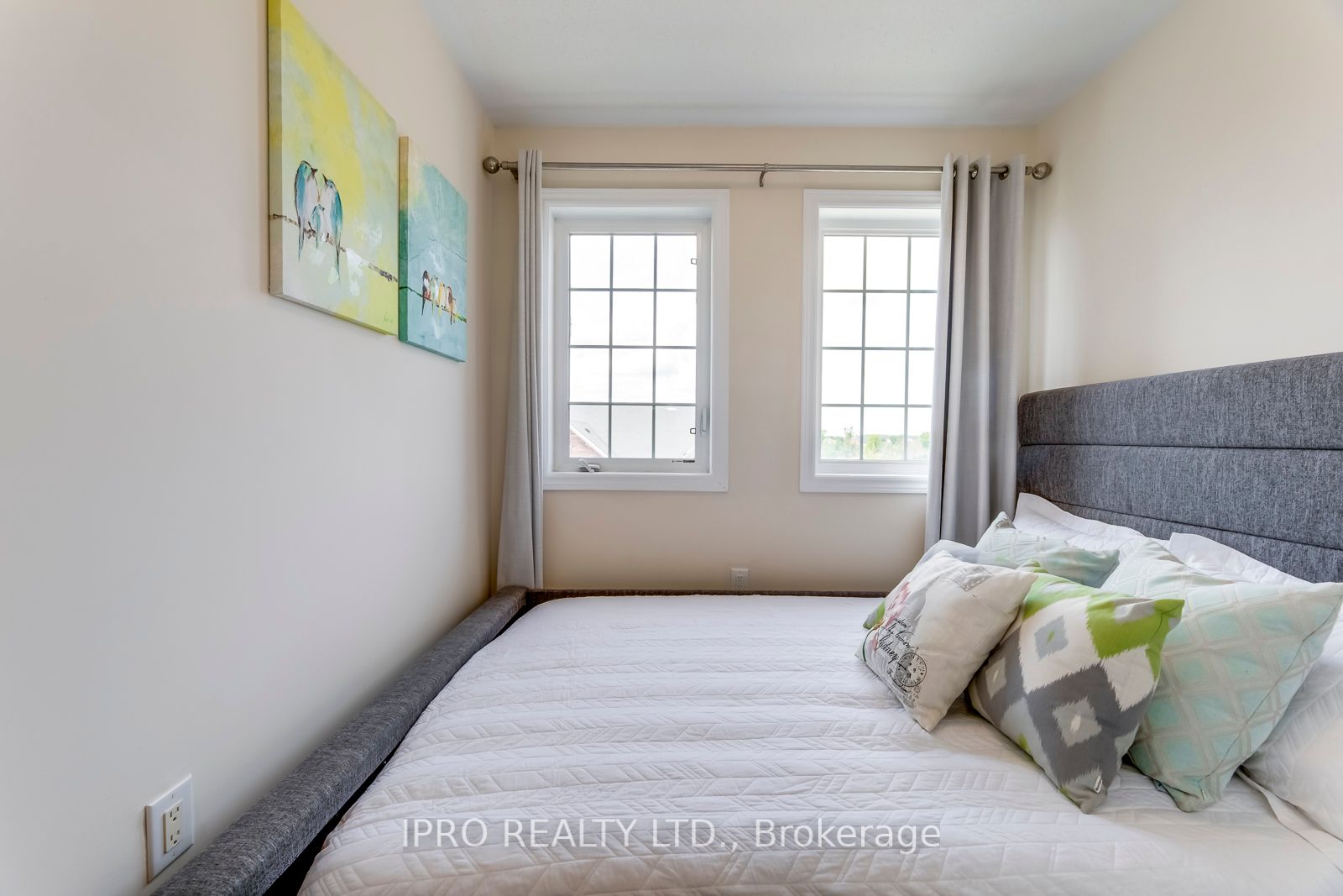 5 Valliere Dr