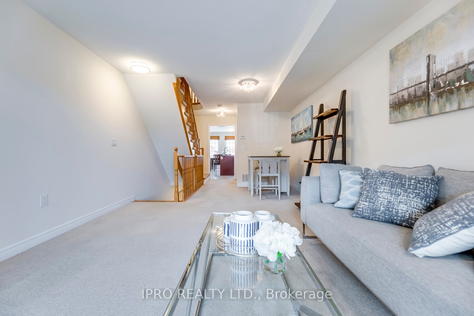 5 Valliere Dr