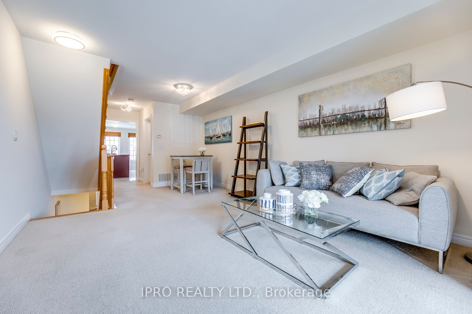 5 Valliere Dr