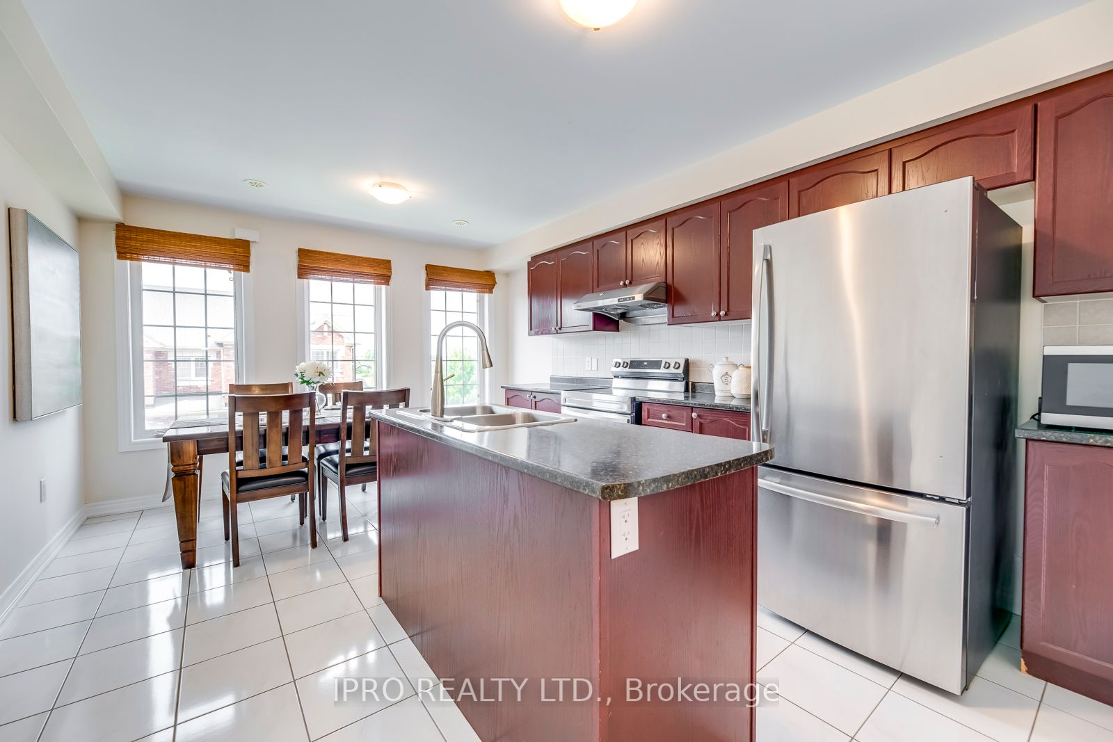 5 Valliere Dr