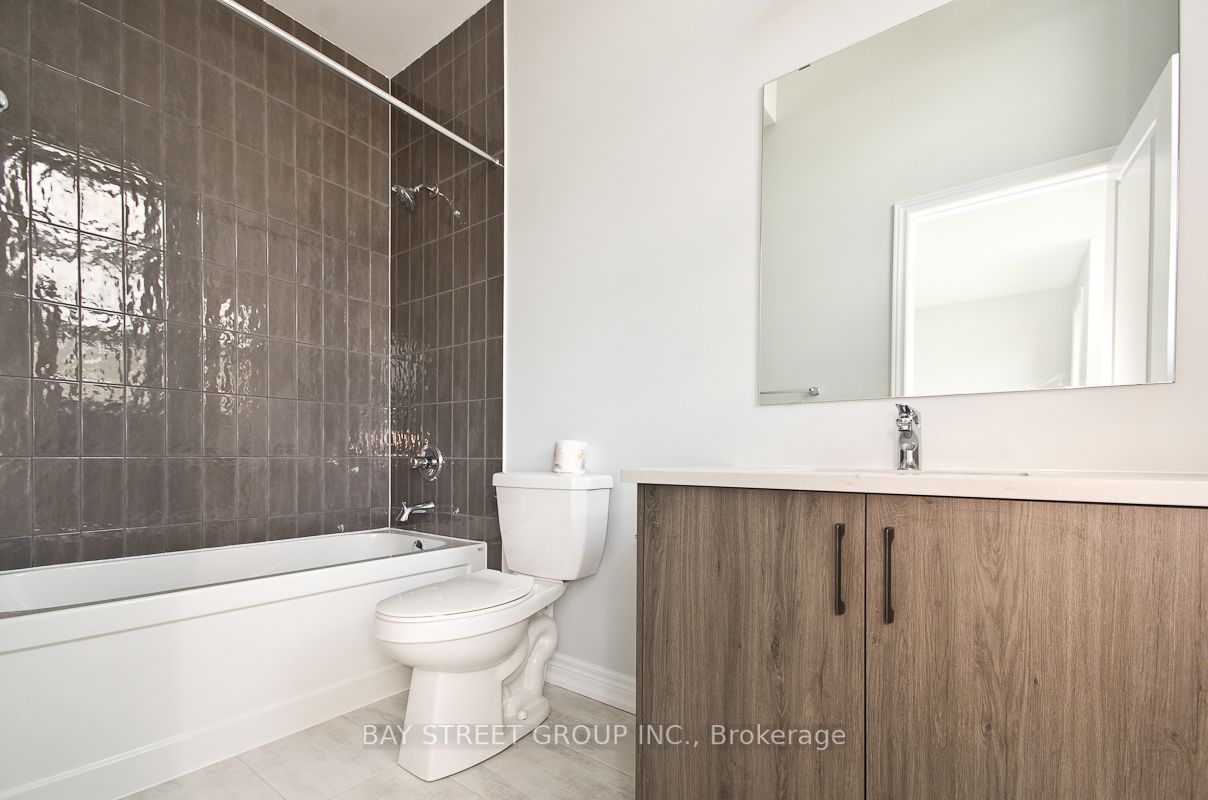 92 Pine Hill Cres