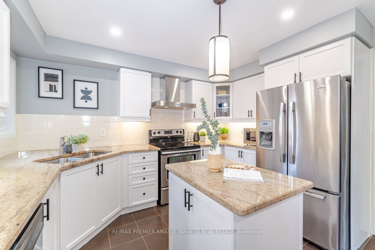 9 Summit Dr