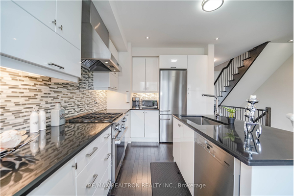 34 Harold Lawrie Lane, Markham