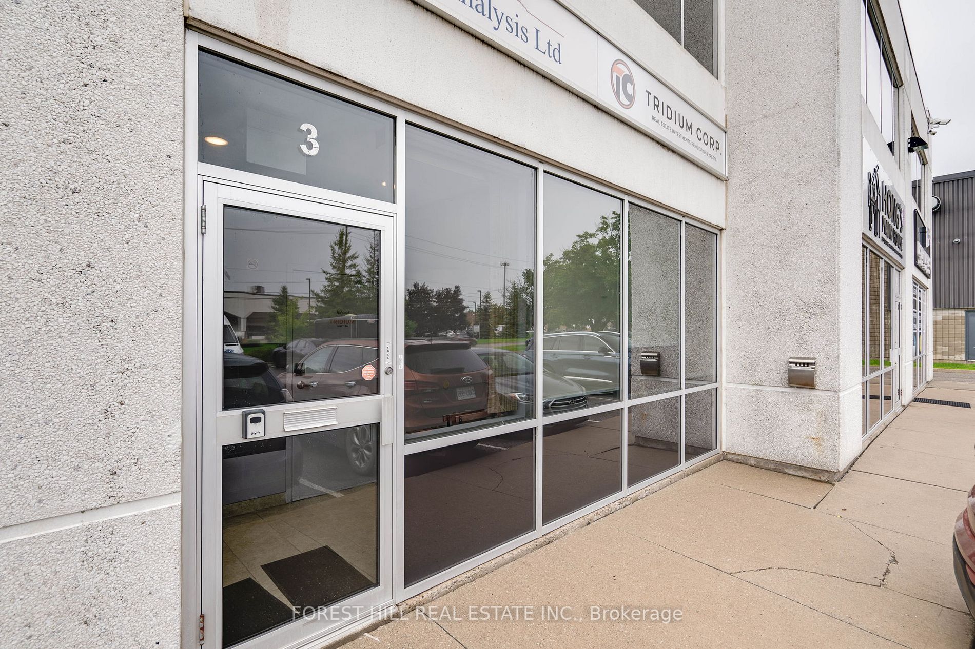 235 Industrial Pkwy S, #3