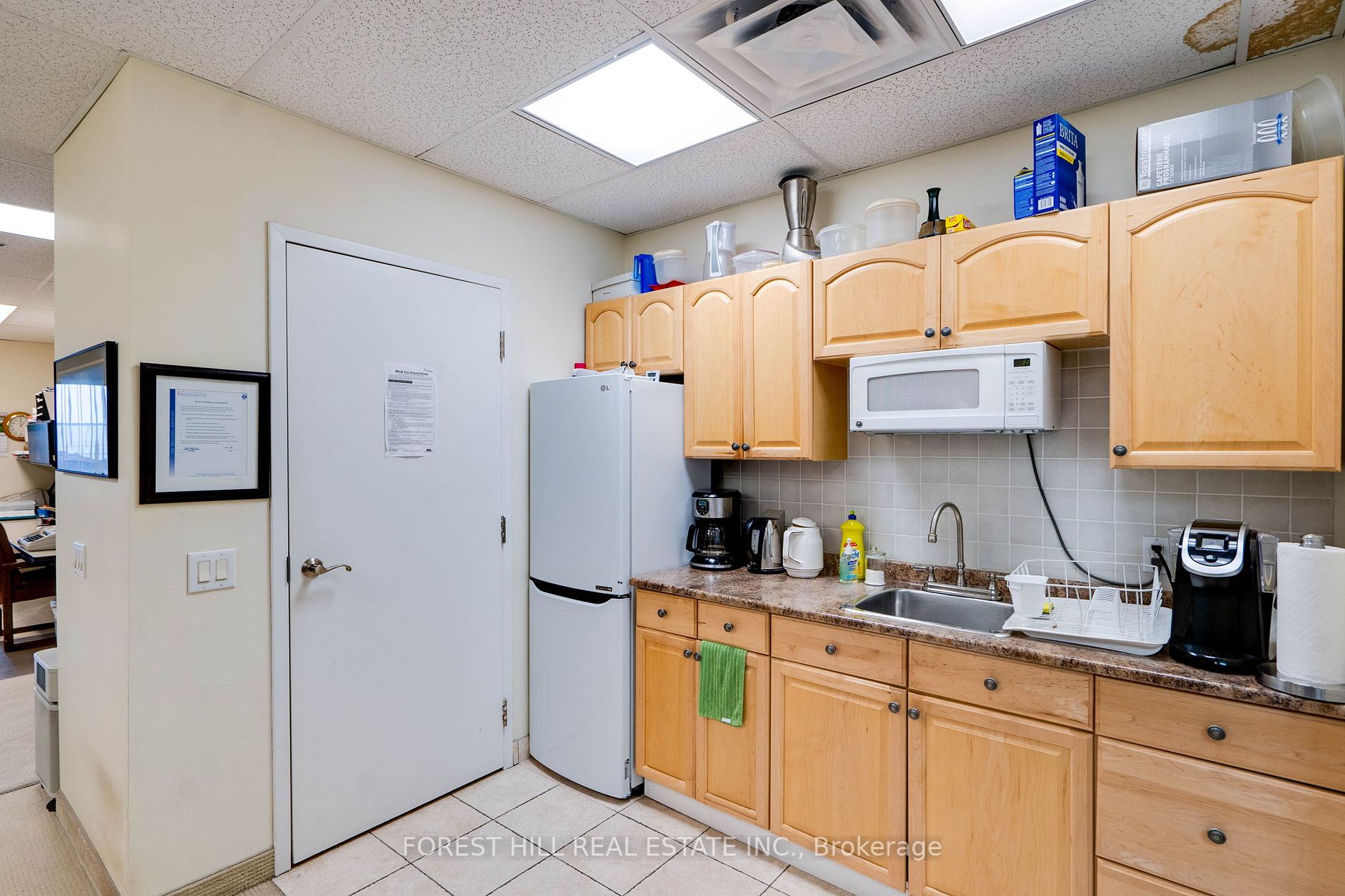 235 Industrial Pkwy S, #3