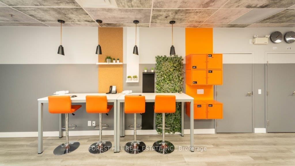235 Industrial Pkwy S, #3