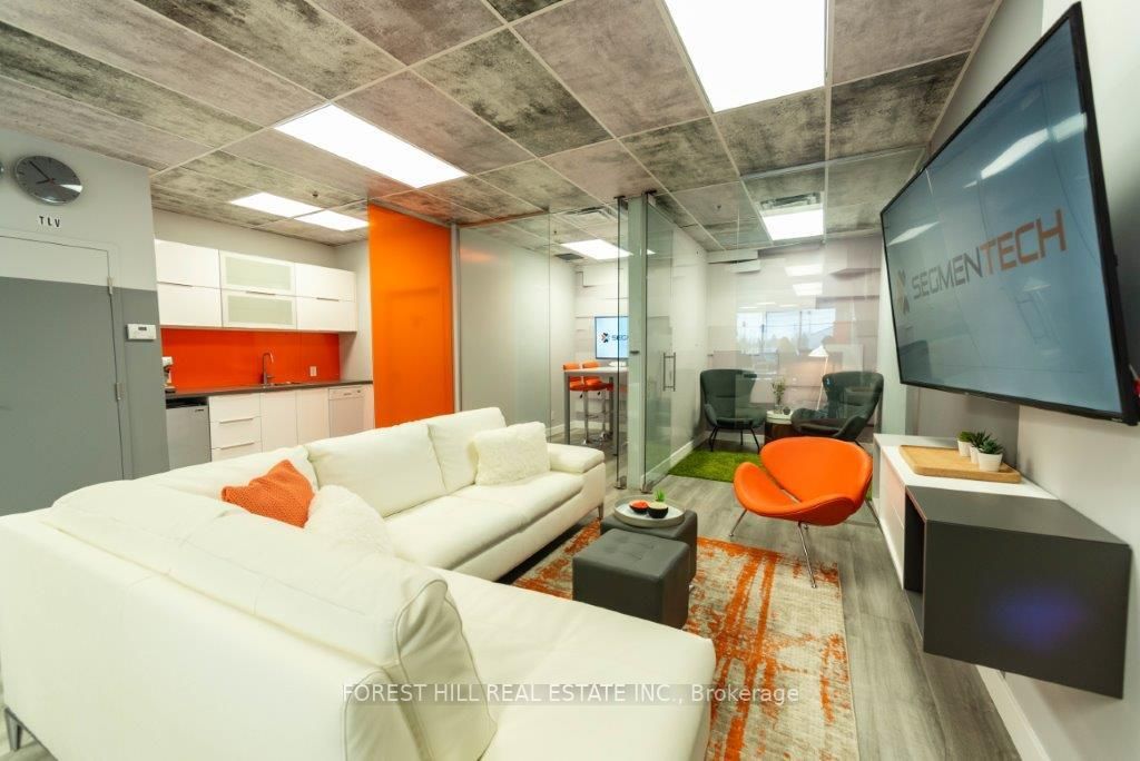 235 Industrial Pkwy S, #3