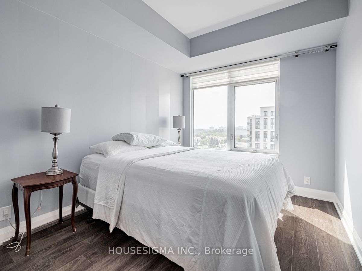 12 Woodstream Blvd, #816