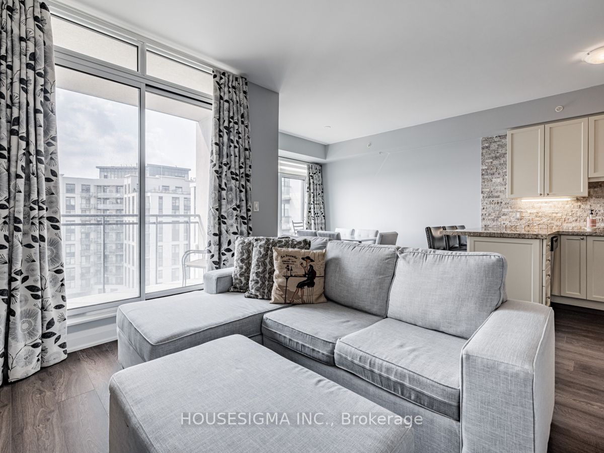 12 Woodstream Blvd, #816