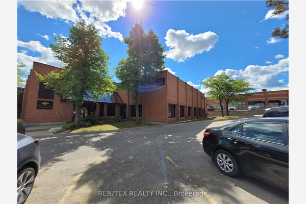 65 West Beaver Creek Rd, Richmond Hill