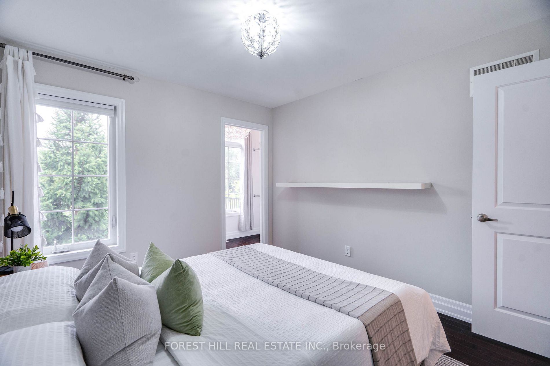 67 Robert Berry Cres