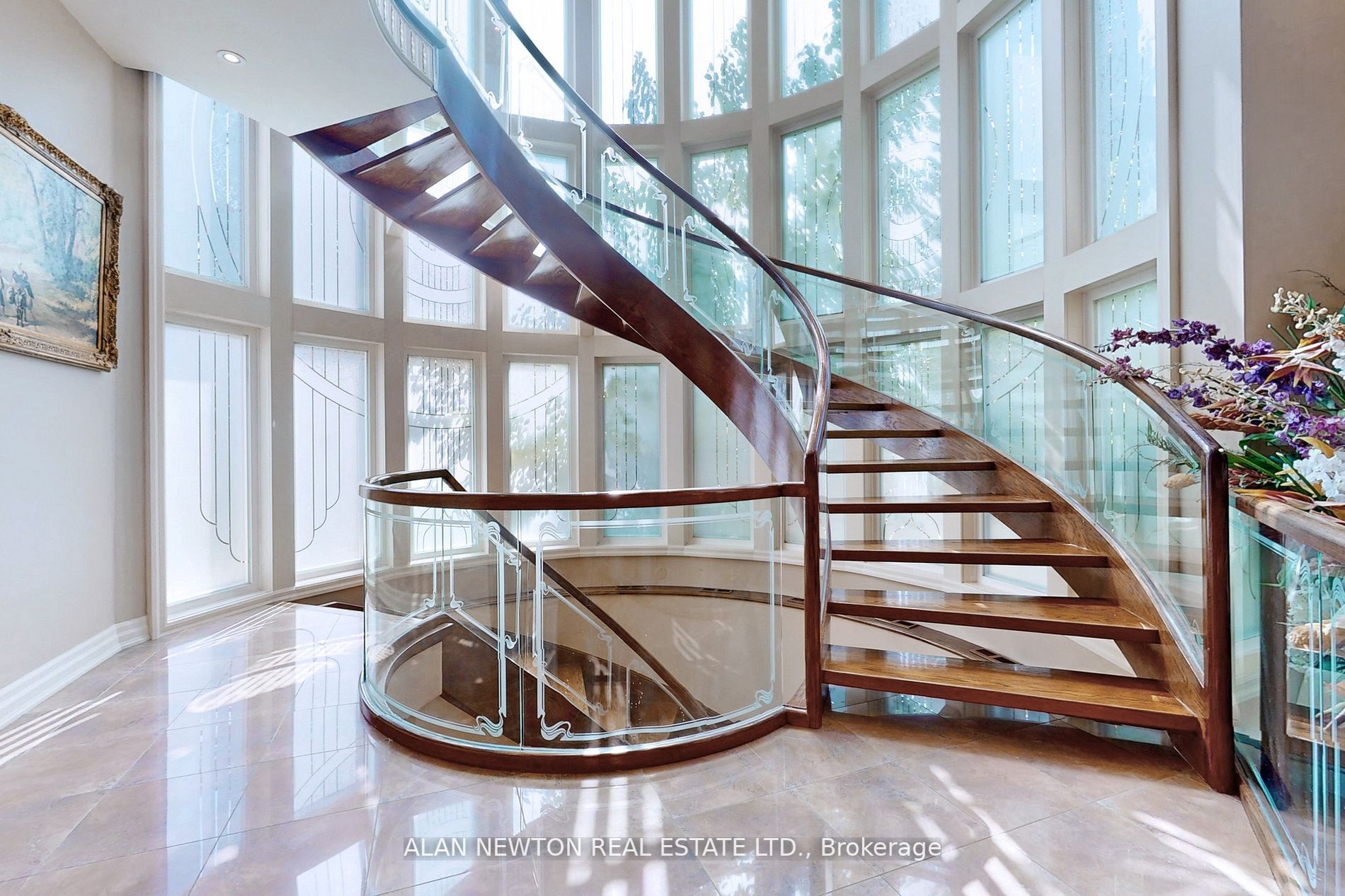 38 Thornridge Dr