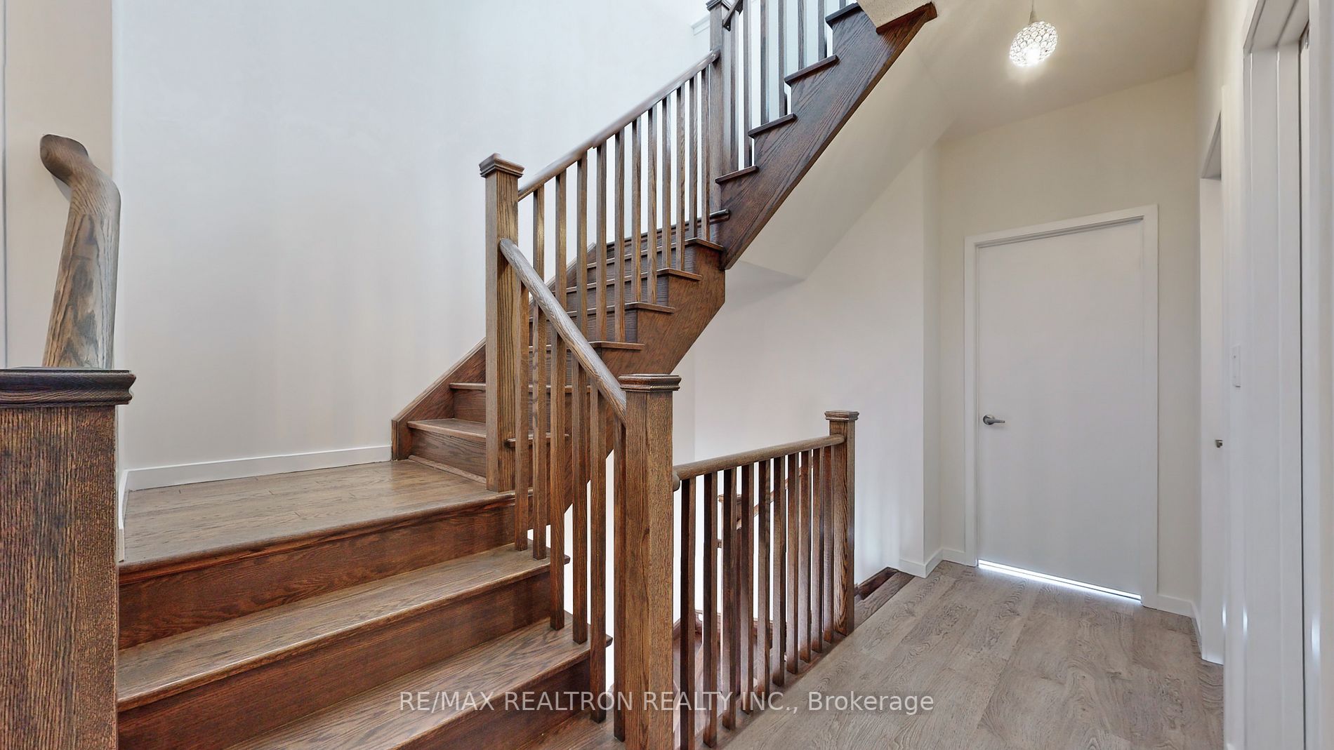 419 Elyse Crt