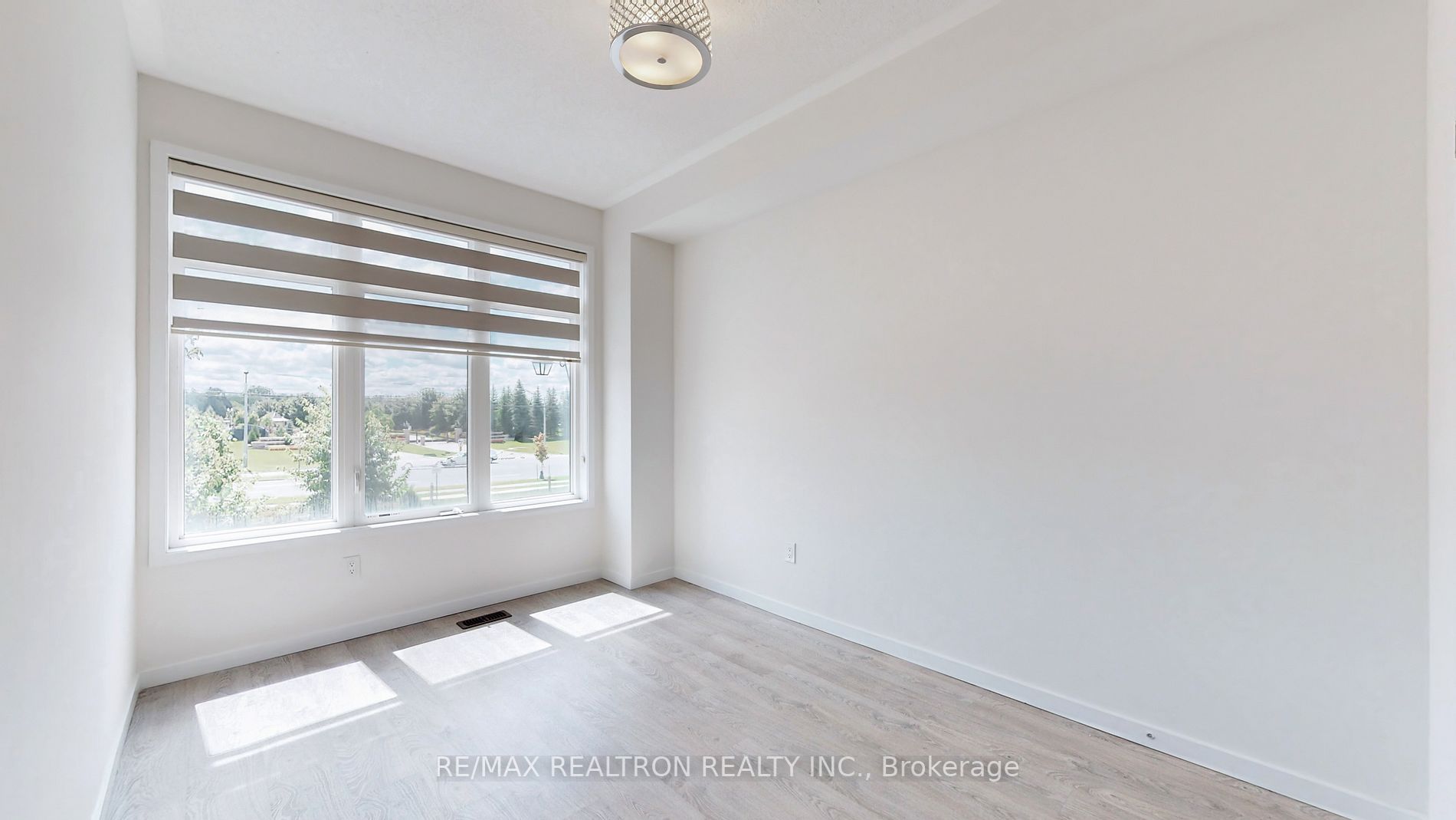 419 Elyse Crt