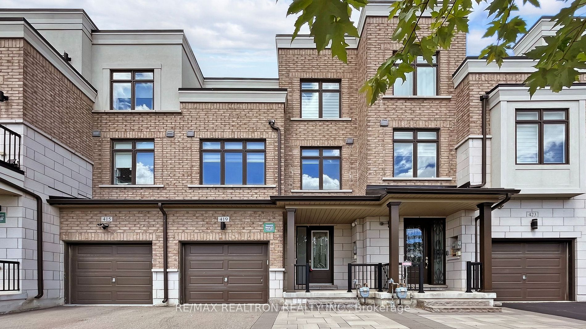 419 Elyse Crt