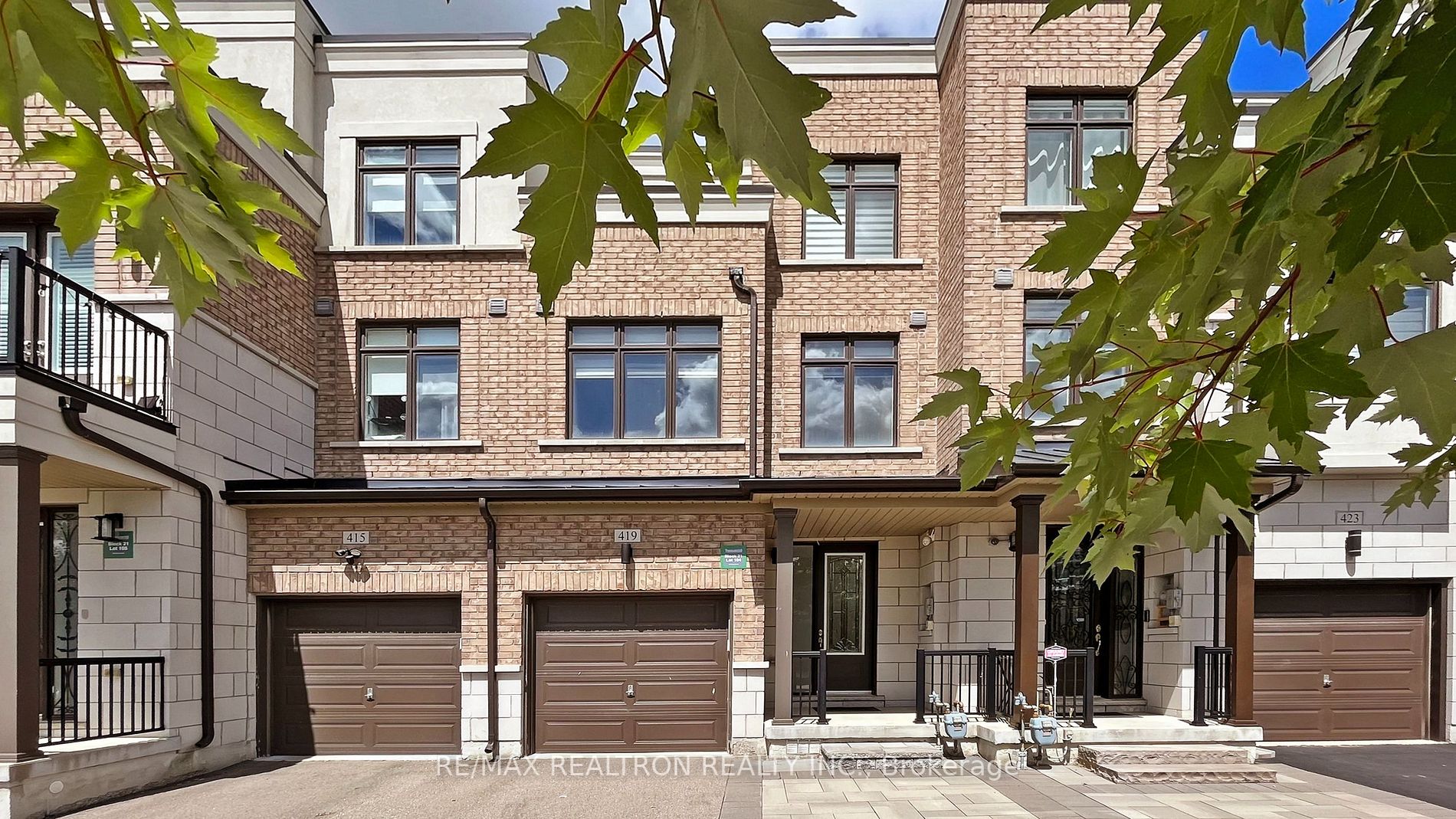 419 Elyse Crt