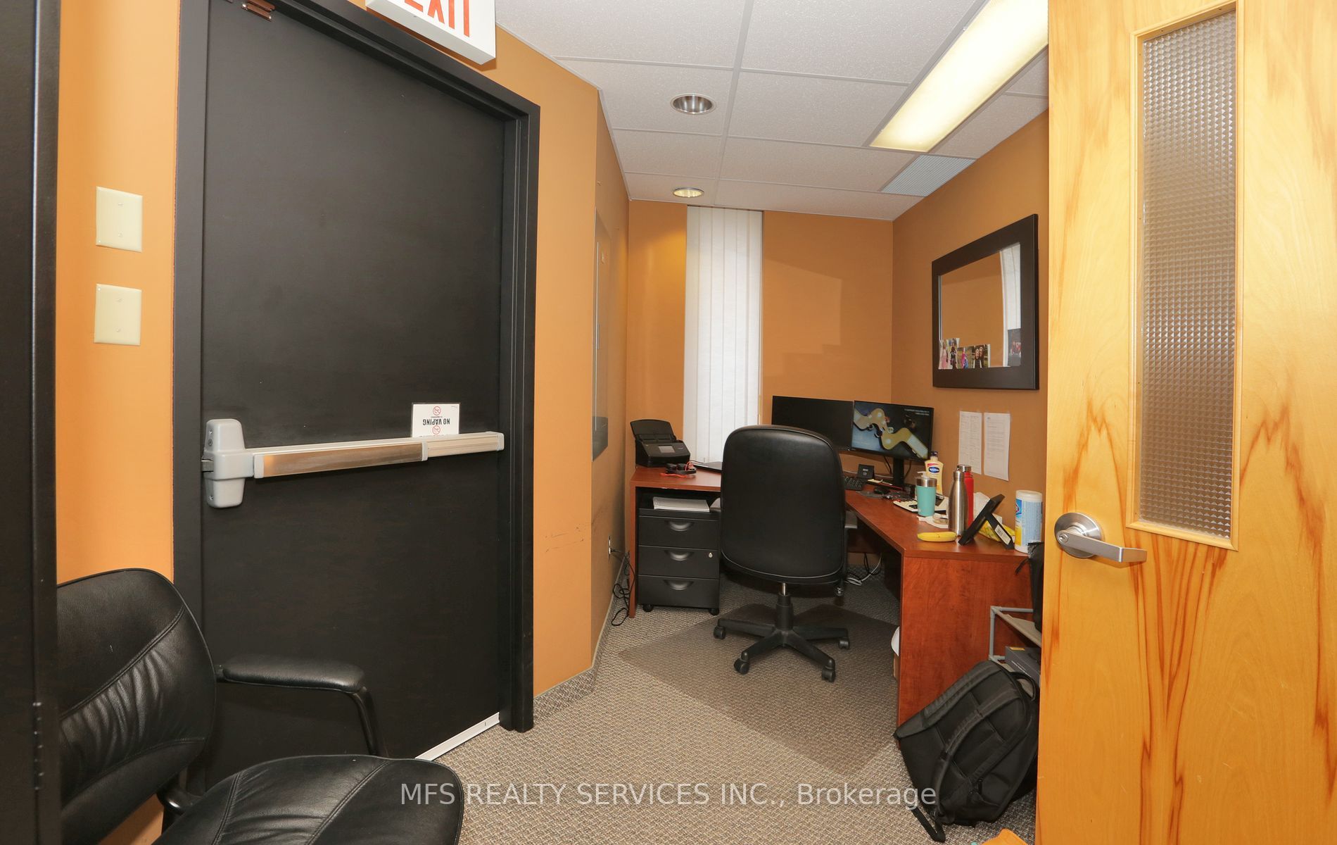 1 Brock St E, #1