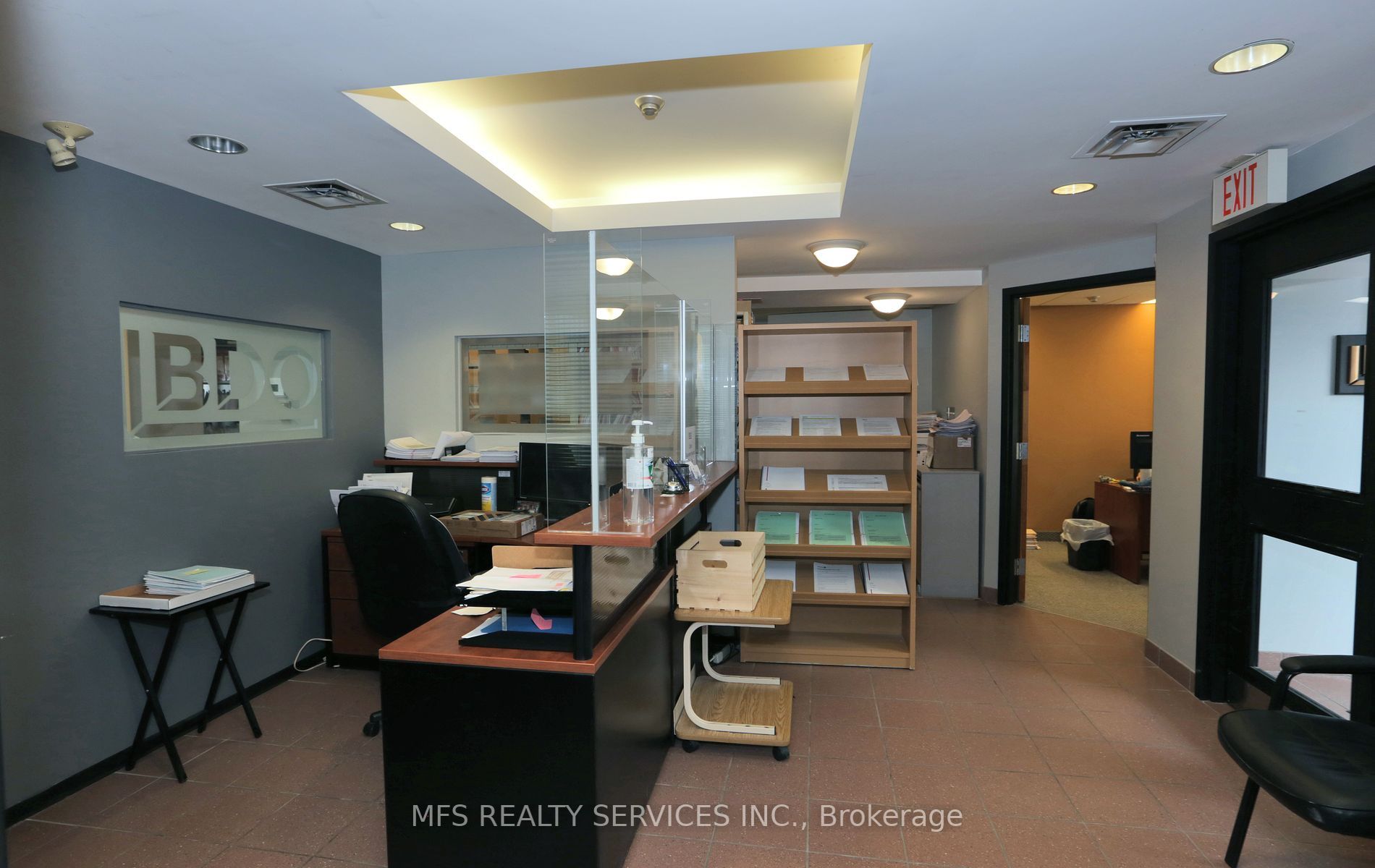 1 Brock St E, #1