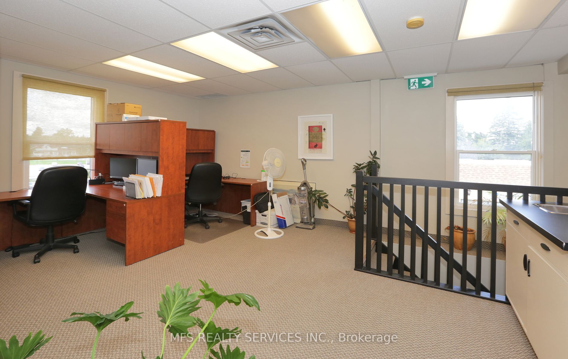 1 Brock St E, #1