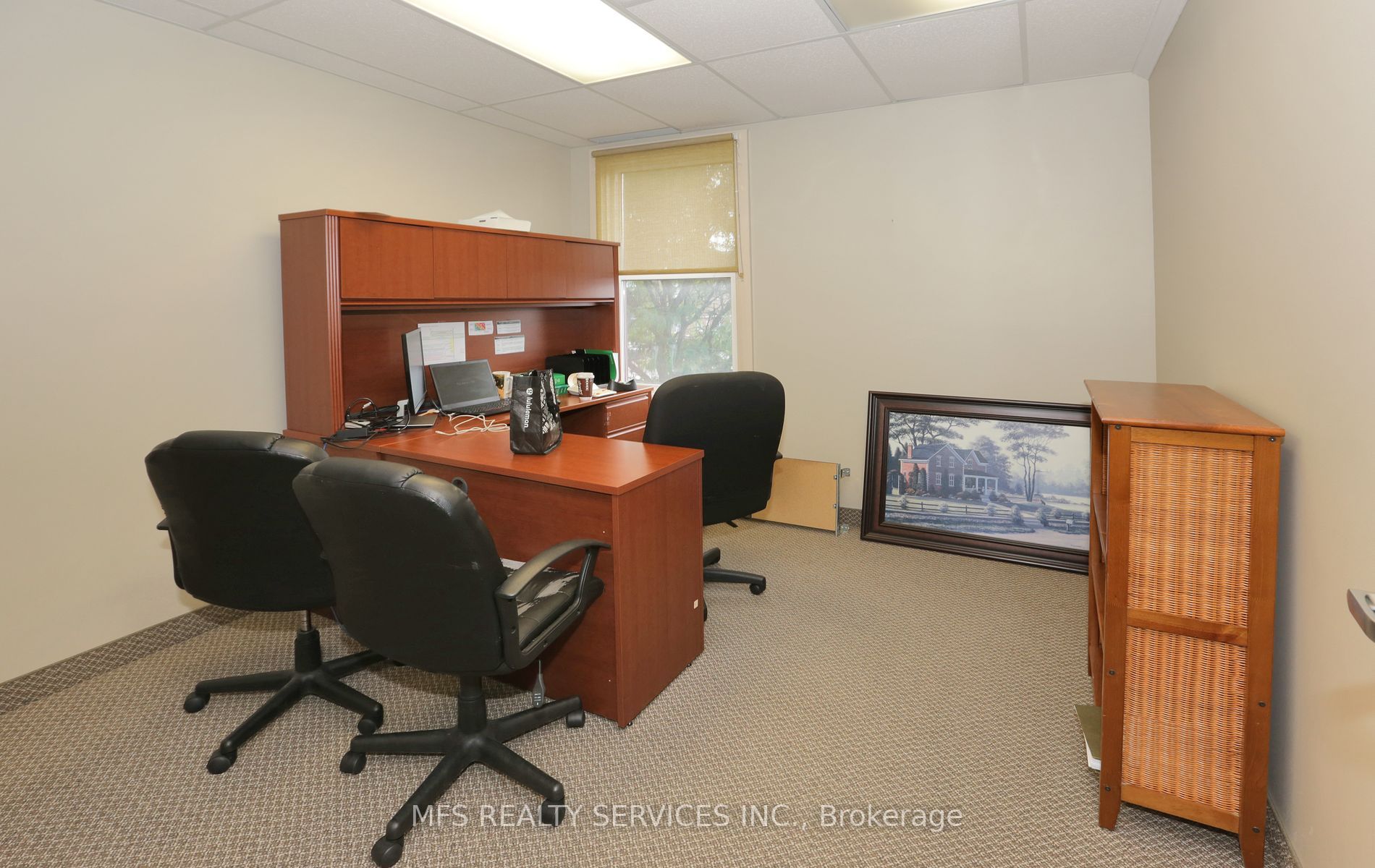 1 Brock St E, #1
