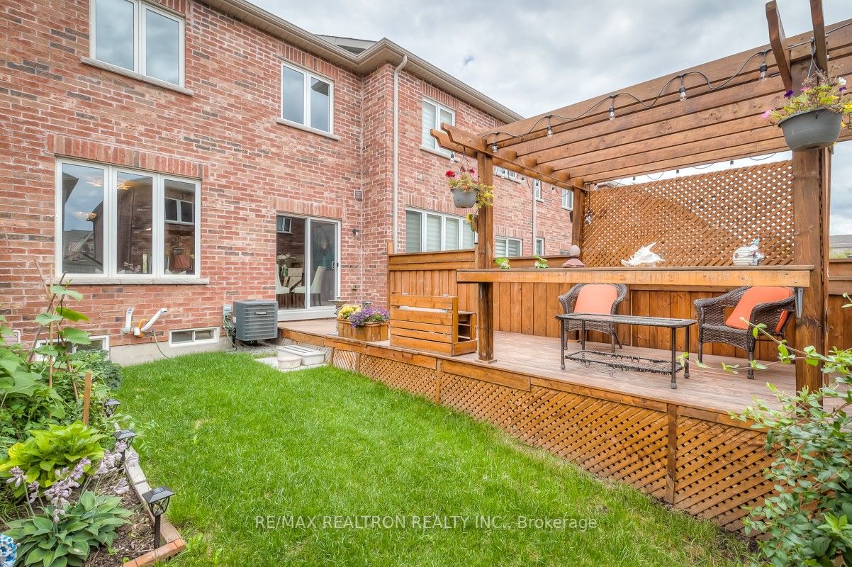 38 Flute St